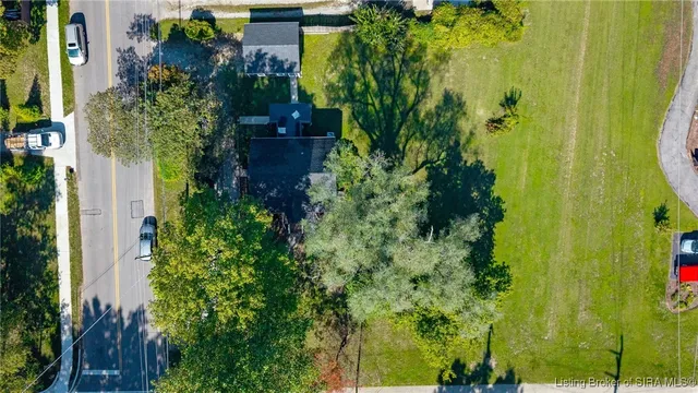 $399,999 | 1901 Utica Pike, Jeffersonville, IN 47130