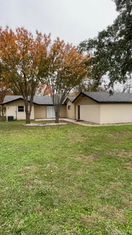 $1,900 | 300 Evergreen Circle, Burnet, TX 78611