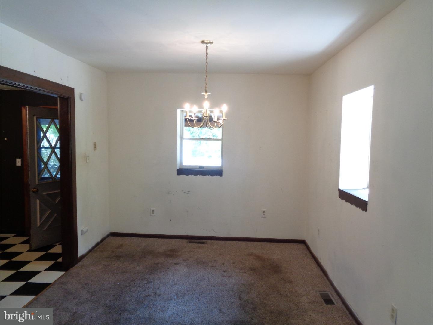 4080 Mount Road Aston, PA 19014 - Photo 3 of 15 Dining Room