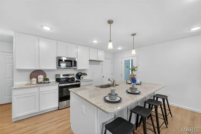 $383,820 | 5010 Becks Lndg Lane, St. Charles, MO 63301