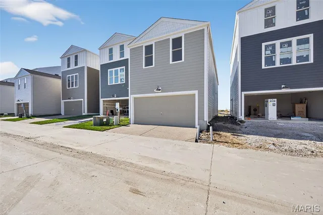 $383,820 | 5010 Becks Lndg Lane, St. Charles, MO 63301