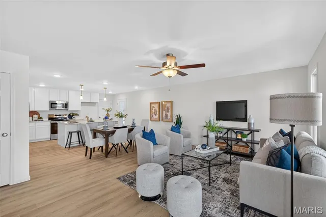 $383,820 | 5010 Becks Lndg Lane, St. Charles, MO 63301