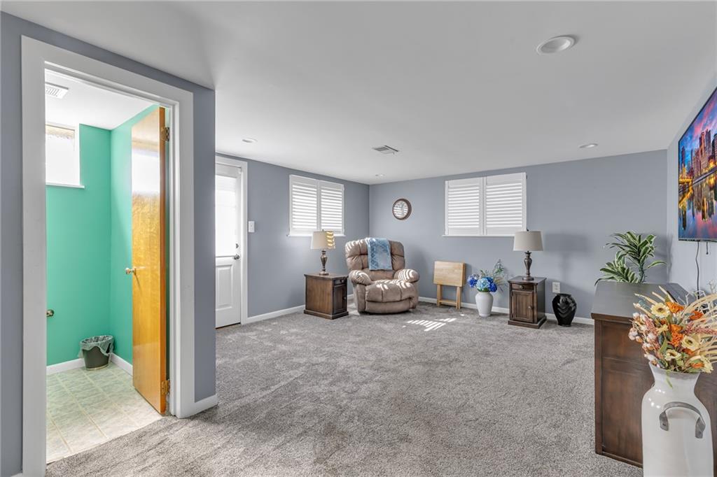 1606 Old Brodhead Road Monaca, PA 15061 - Photo 35 of 37