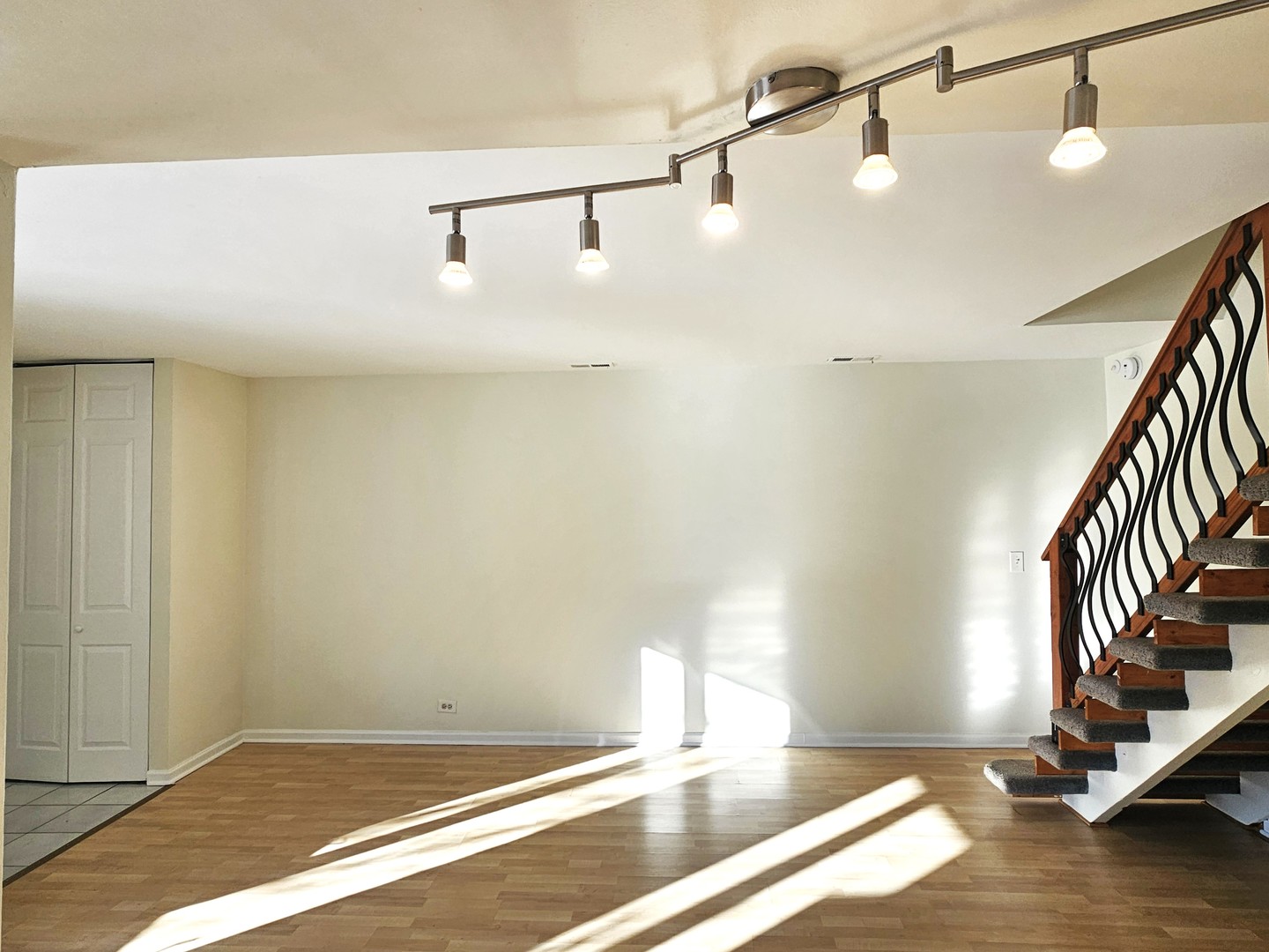 726 East Old Willow Road, Unit 104C Prospect Heights, IL 60070 - Photo 11 of 22