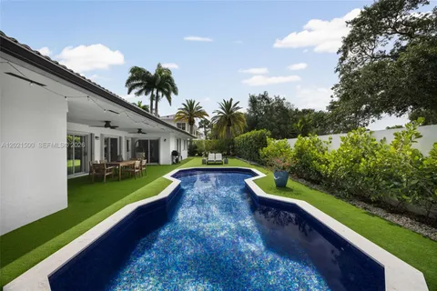 $1,700,000 | 7400 Southwest 170th Terrace, Palmetto Bay, FL 33157