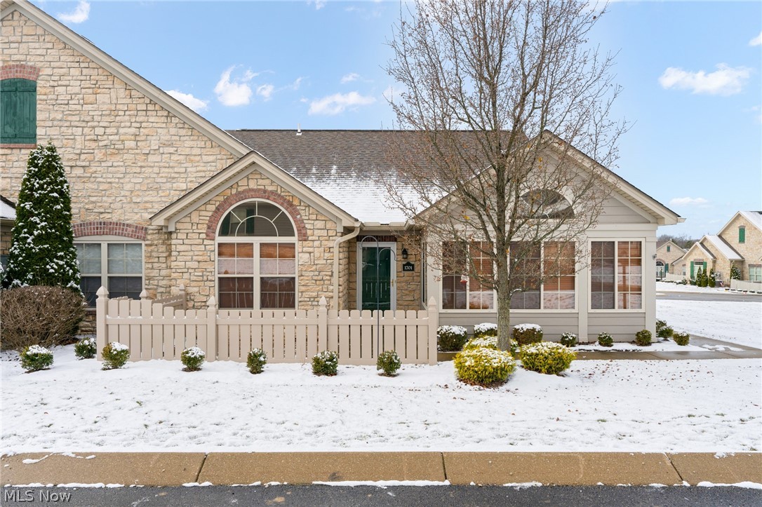 9151 Springfield Road, Unit 1701 Youngstown, OH 44514 - Photo 22 of 26 Gallery Image 22