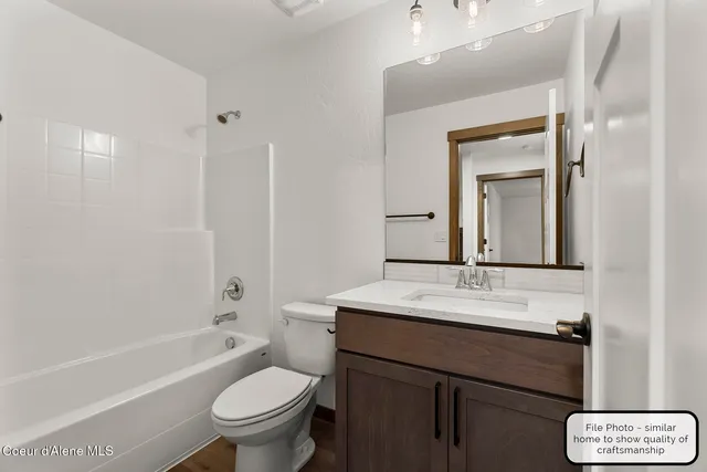 $641,900 | 8892 West Swather Avenue, Rathdrum, ID 83858