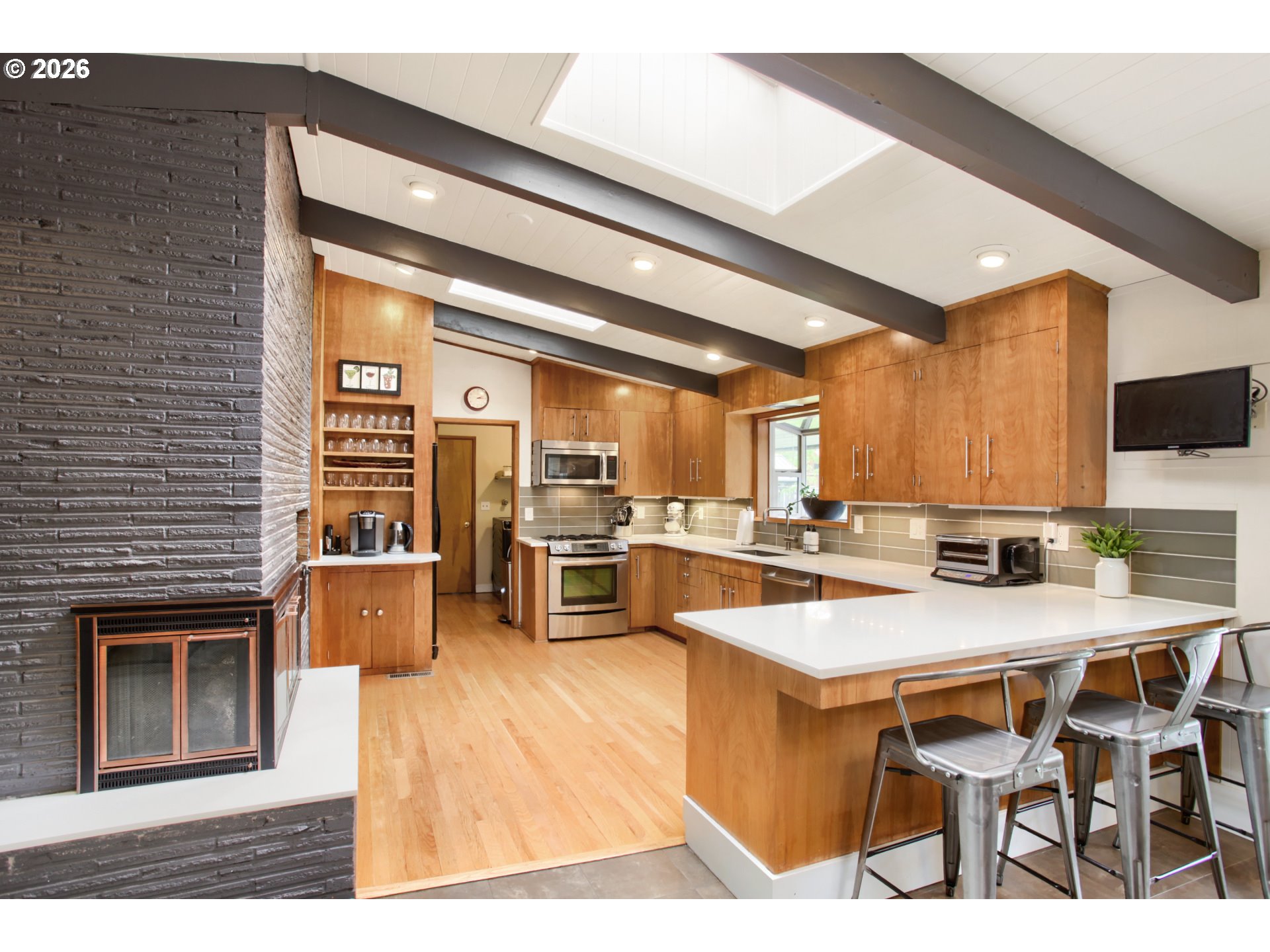 6255 Southwest Old Scholls Ferry Road Portland, OR 97223 - Photo 5 of 30 Kitchen