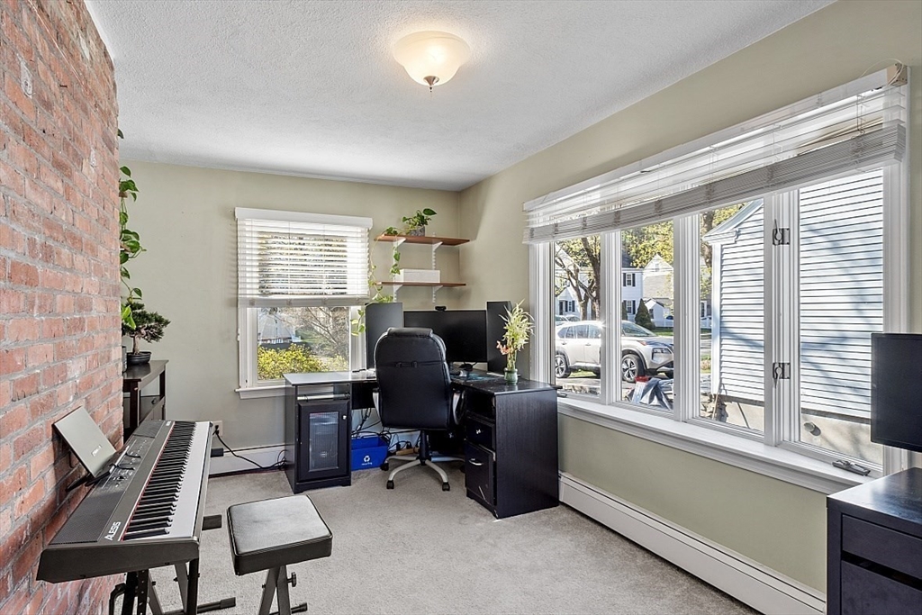 6 Philips Road Stoneham, MA 02180 - Photo 10 of 31
