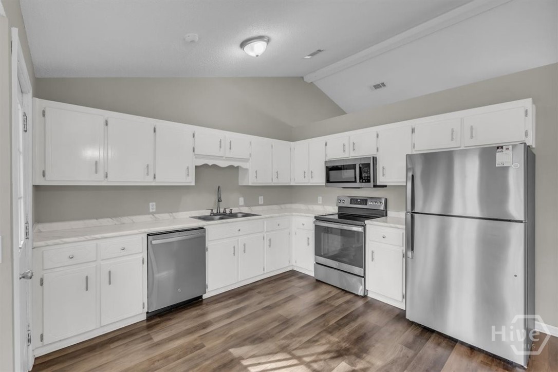 166 Kenny Drive Hinesville, GA 31313 - Photo 9 of 25