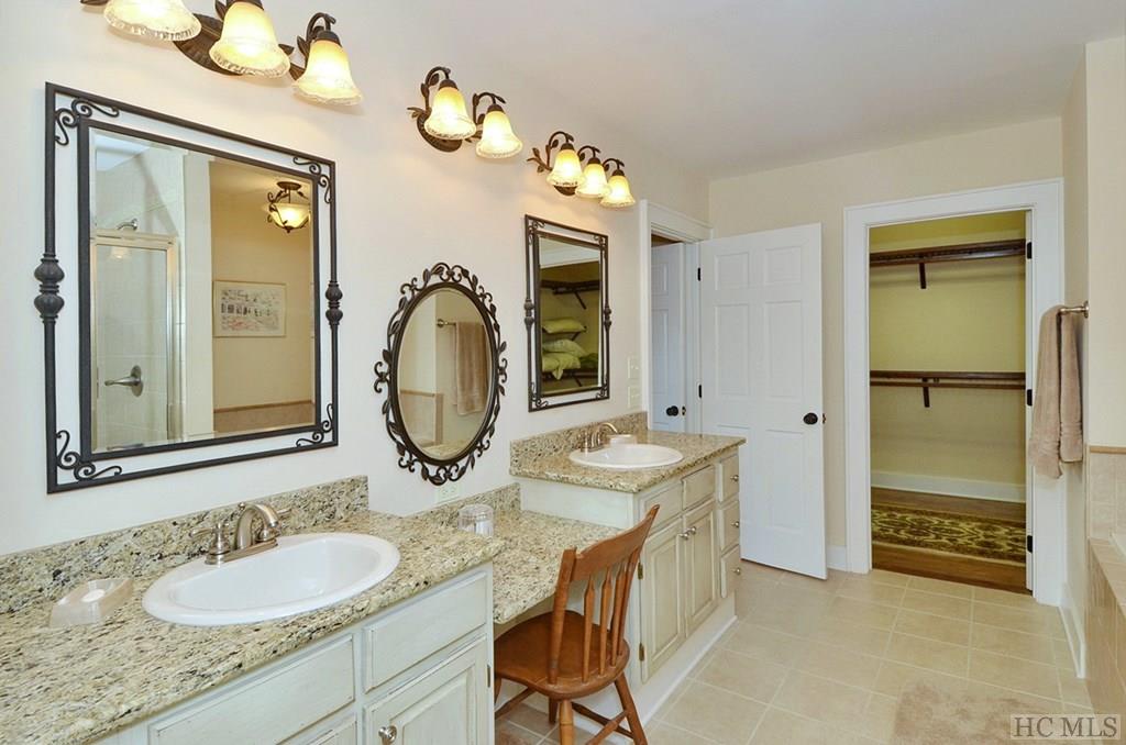 945 Cowee Ridge Road Highlands, NC 28741 - Photo 11 of 26 Gallery Image 11