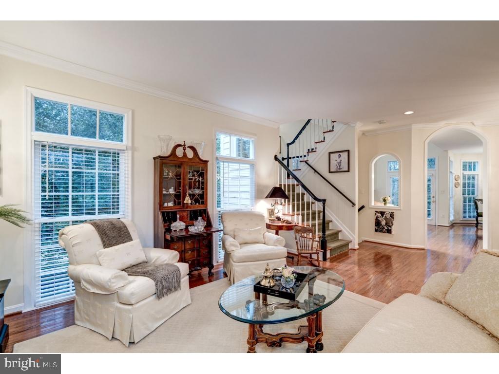 11458 Hollow Timber Court Reston, VA 20194 - Photo 5 of 33