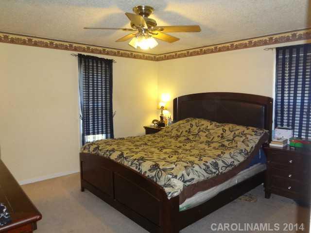 5600 Faulconbridge Road Charlotte, NC 28227 - Photo 7 of 16 Gallery Image 7