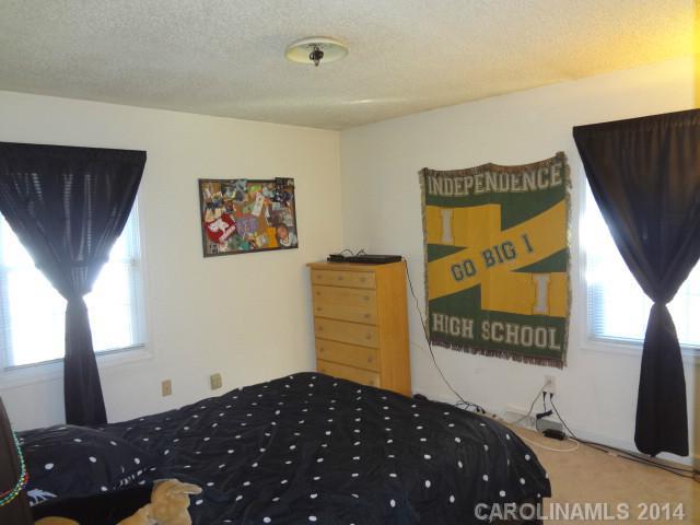 5600 Faulconbridge Road Charlotte, NC 28227 - Photo 8 of 16 Gallery Image 8