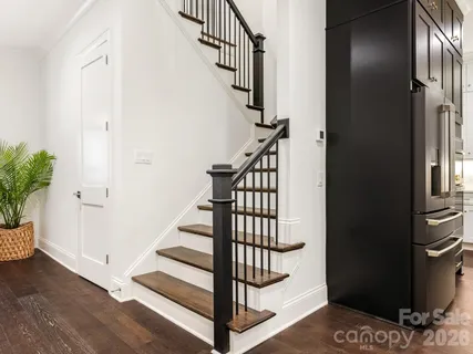 $1,100,000 | 405 Audrey Place, Charlotte, NC 28226