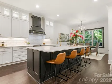 $1,100,000 | 405 Audrey Place, Charlotte, NC 28226
