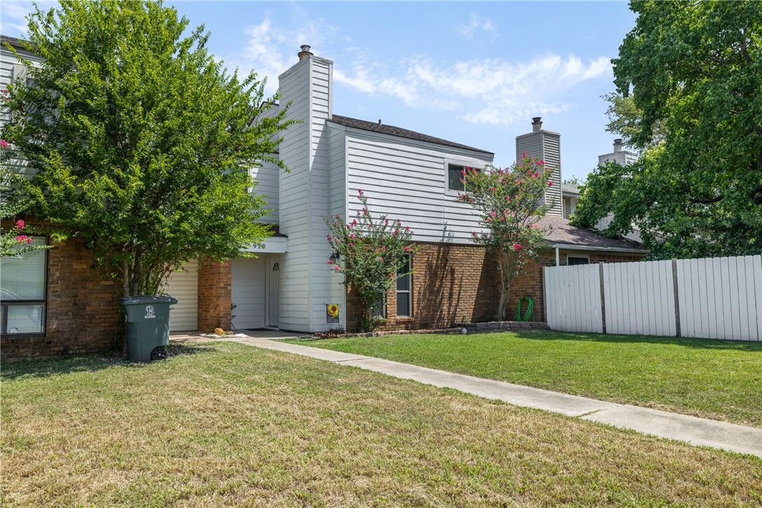 910 Navidad Street Bryan, TX 77801 - Photo 3 of 22