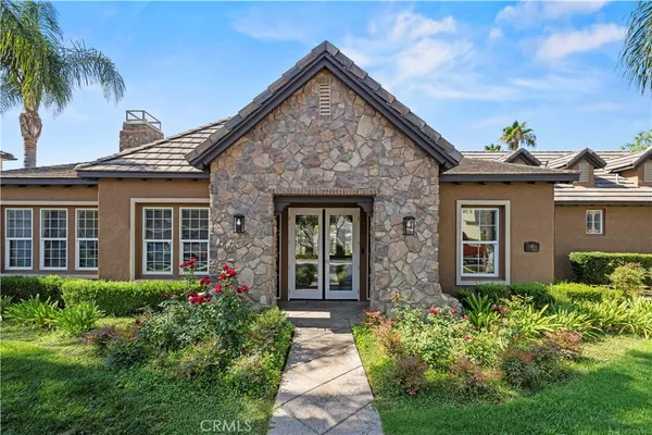 $630,000 | 19354 Laroda Lane, Unit 165, Saugus, CA 91350