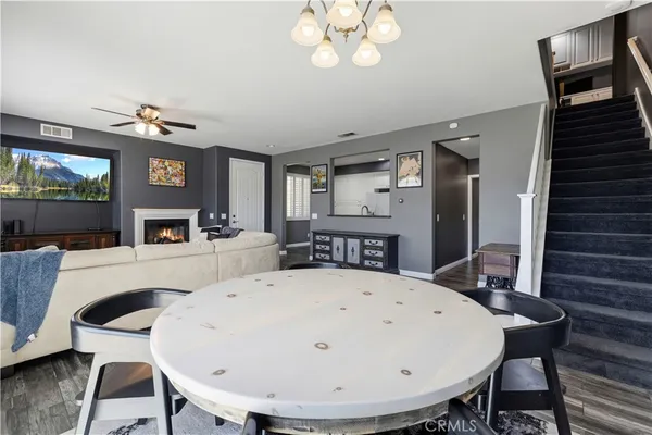 $630,000 | 19354 Laroda Lane, Unit 165, Saugus, CA 91350