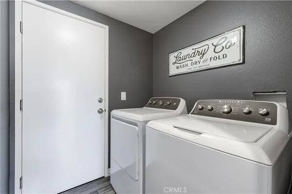 $630,000 | 19354 Laroda Lane, Unit 165, Saugus, CA 91350