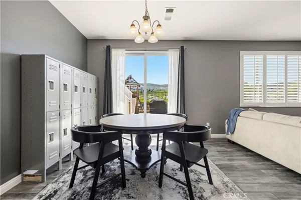 $630,000 | 19354 Laroda Lane, Unit 165, Saugus, CA 91350