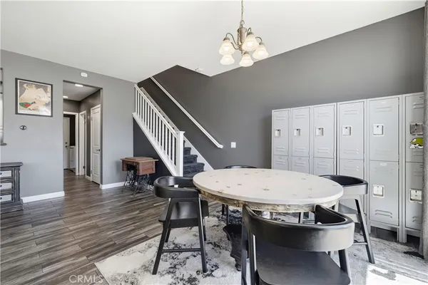 $630,000 | 19354 Laroda Lane, Unit 165, Saugus, CA 91350