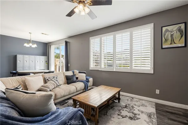 $630,000 | 19354 Laroda Lane, Unit 165, Saugus, CA 91350