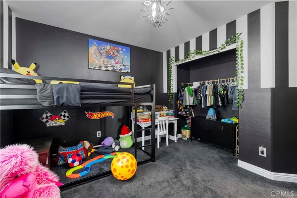 $630,000 | 19354 Laroda Lane, Unit 165, Saugus, CA 91350