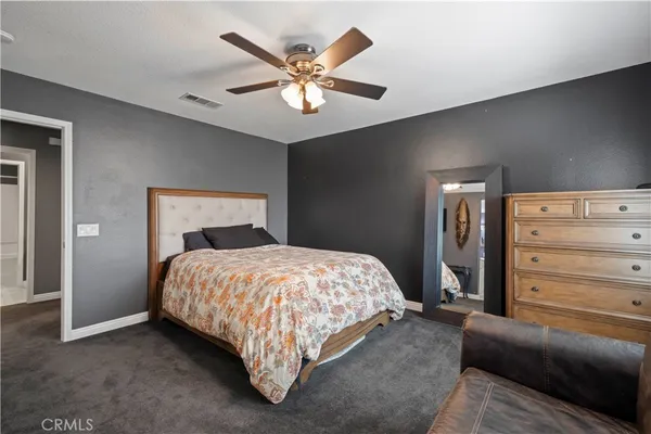 $630,000 | 19354 Laroda Lane, Unit 165, Saugus, CA 91350