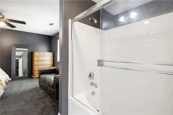 $630,000 | 19354 Laroda Lane, Unit 165, Saugus, CA 91350