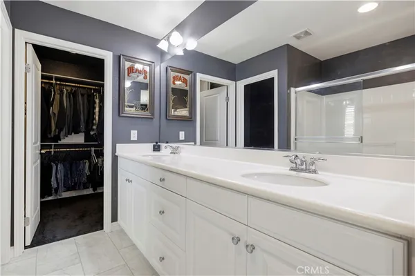 $630,000 | 19354 Laroda Lane, Unit 165, Saugus, CA 91350