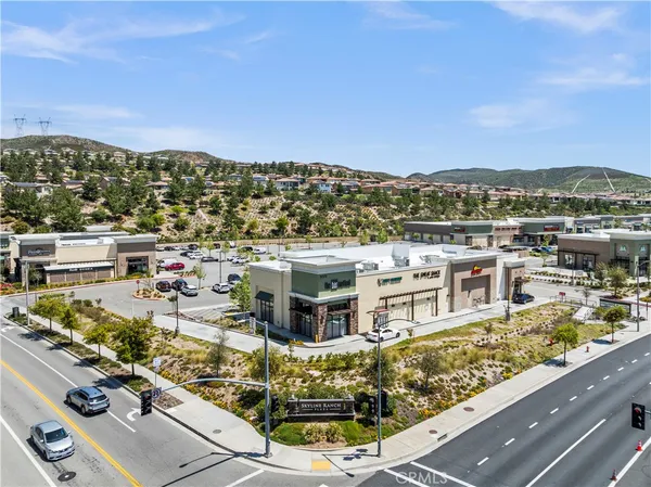 $630,000 | 19354 Laroda Lane, Unit 165, Saugus, CA 91350