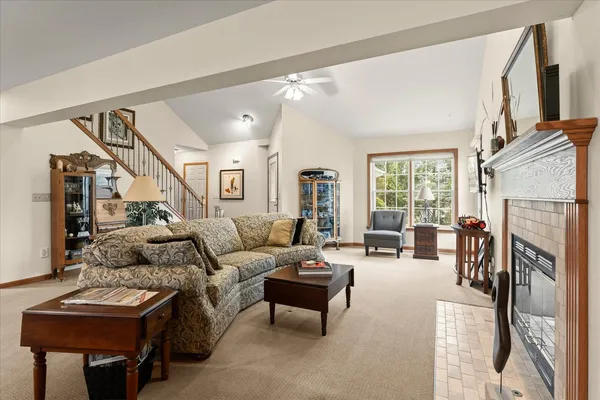 $339,900 | 1718 Tin Cup Road, Mahomet, IL 61853