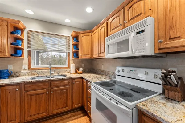 $339,900 | 1718 Tin Cup Road, Mahomet, IL 61853