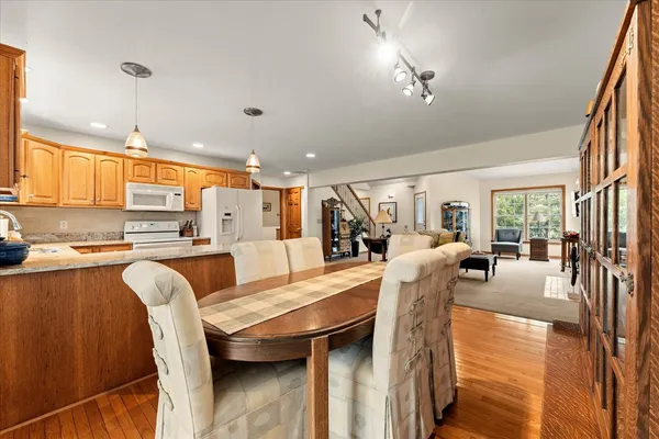 $339,900 | 1718 Tin Cup Road, Mahomet, IL 61853