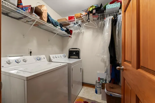 $339,900 | 1718 Tin Cup Road, Mahomet, IL 61853