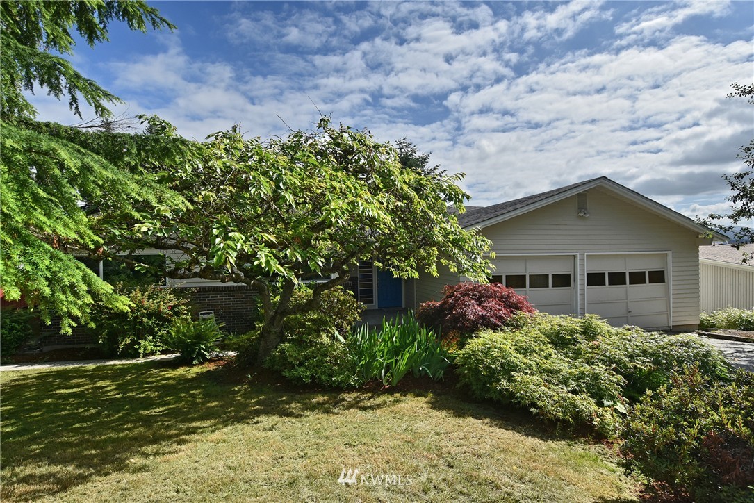 424 Seneca Avenue Northwest Renton, WA 98057 - Photo 3 of 24