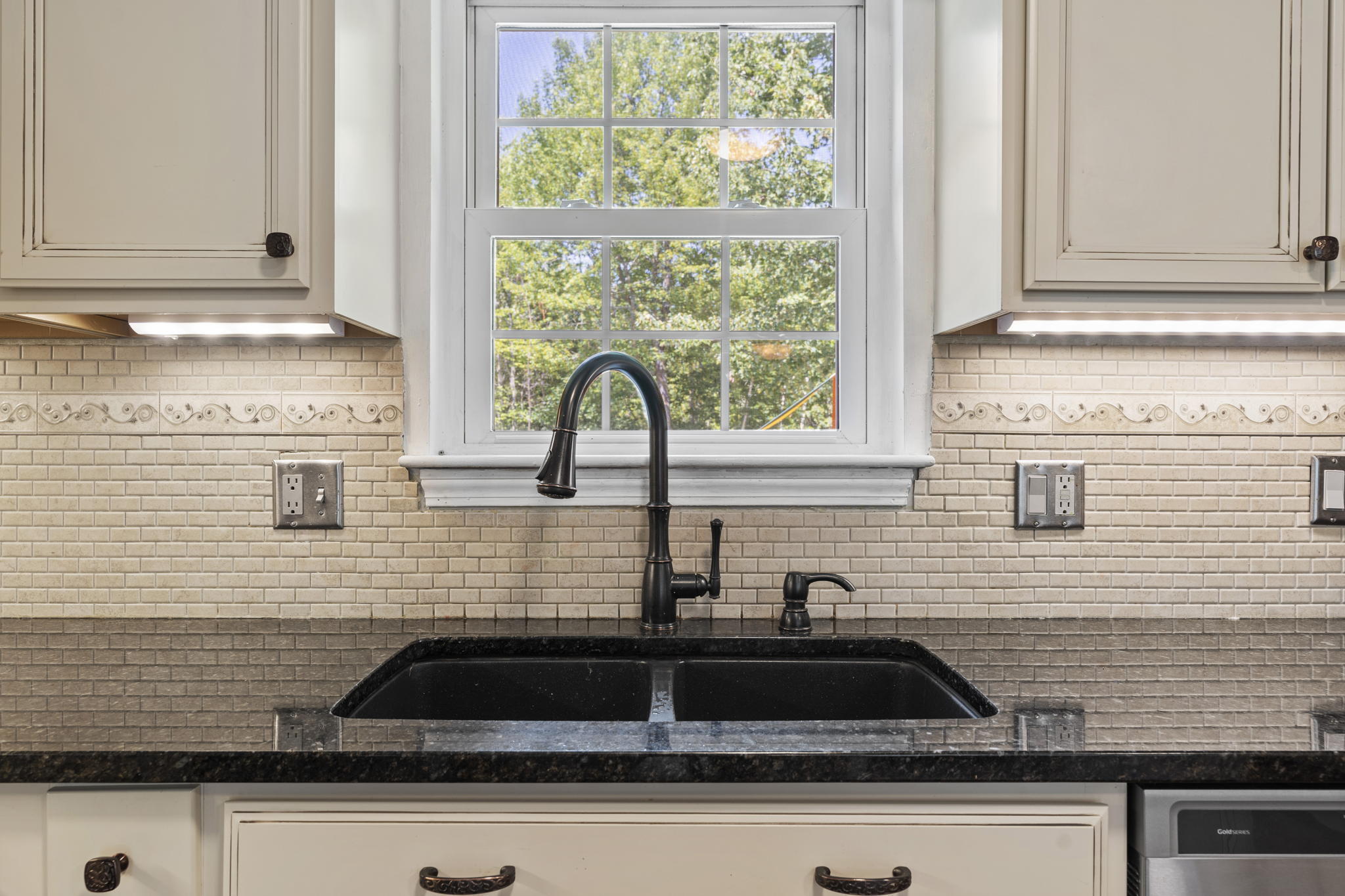 598 Townhouse Road East Waterboro, ME 04030 - Photo 15 of 39 13-web-or-mls-DSC06431