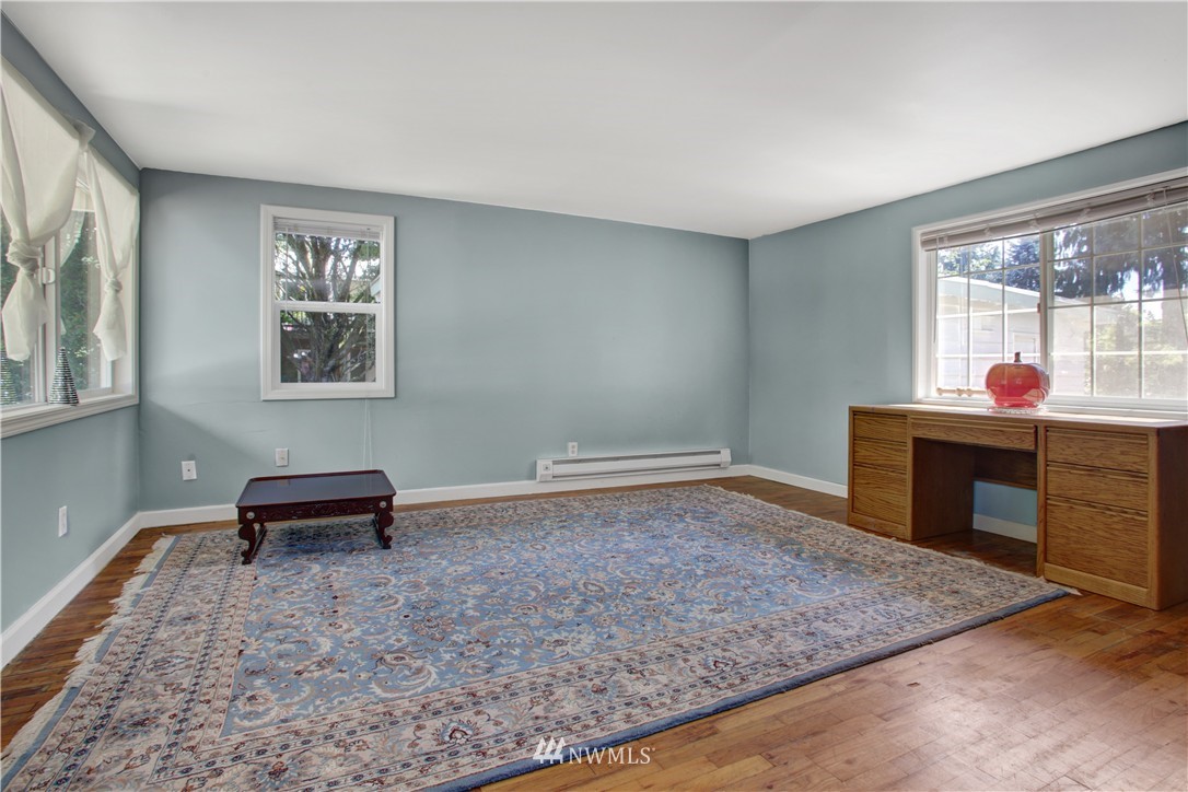114 216th Street Southeast Bothell, WA 98021 - Photo 7 of 11