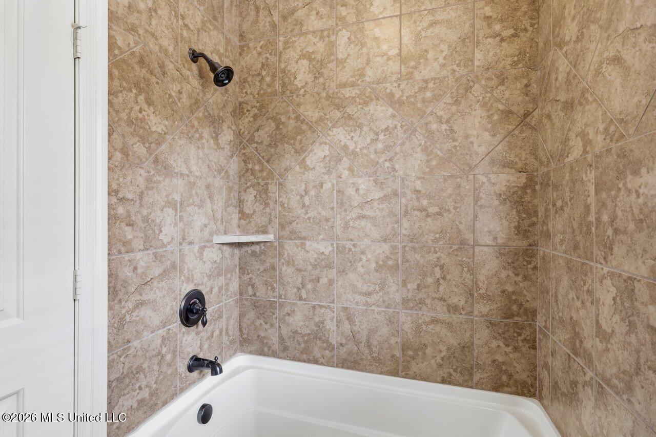 301 Siltstone Ridge Brandon, MS 39047 - Photo 26 of 32 301 Siltstone Ridge Home Tours MS 26