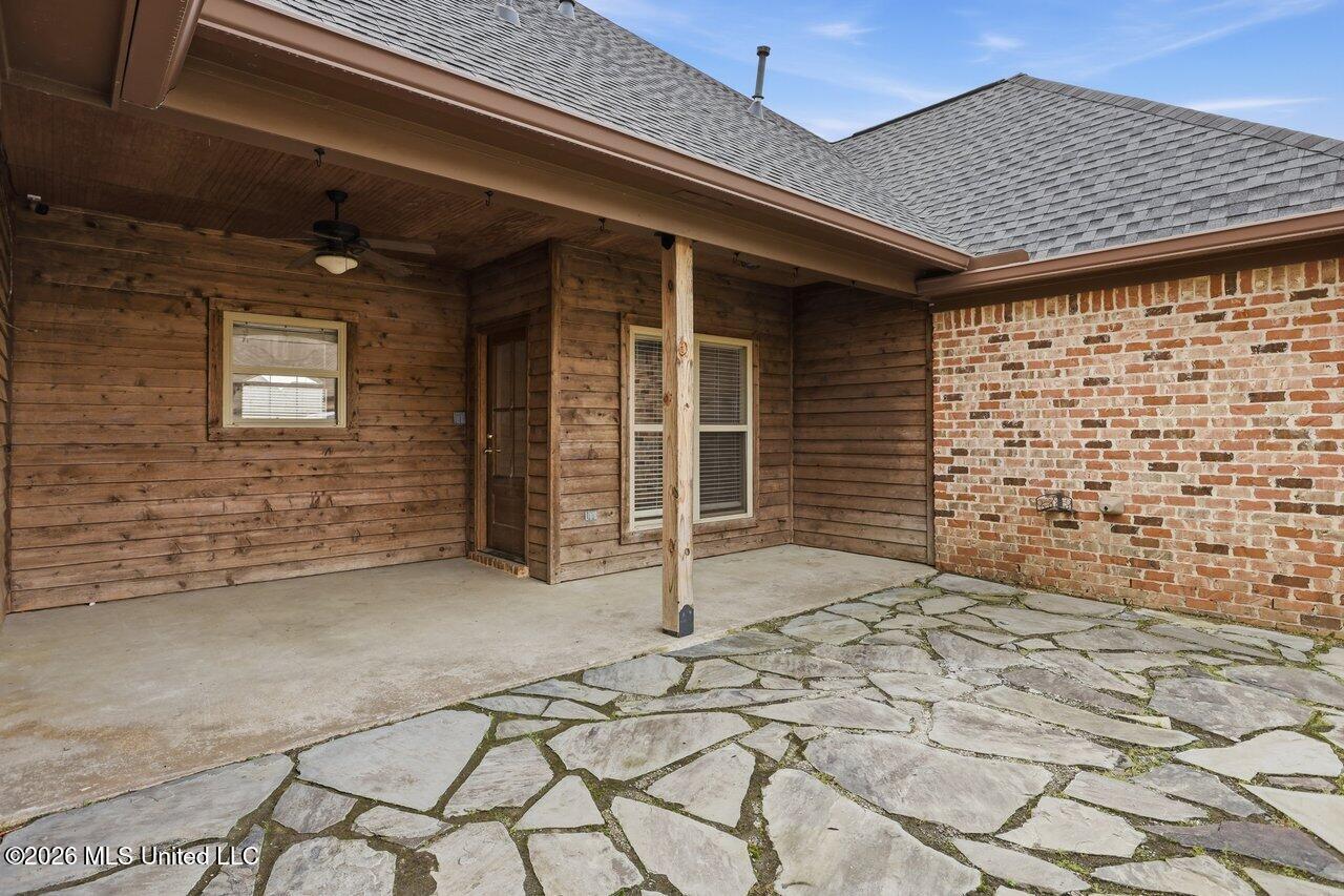 301 Siltstone Ridge Brandon, MS 39047 - Photo 29 of 32 301 Siltstone Ridge Home Tours MS 29