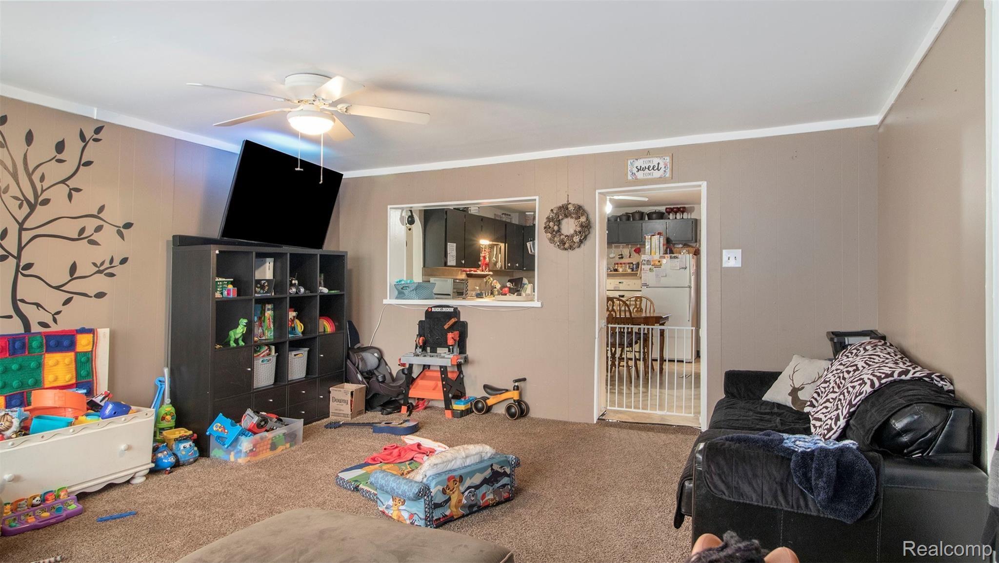 51230 Willis Road Belleville, MI 48111 - Photo 8 of 25 IMG_1360.jpg