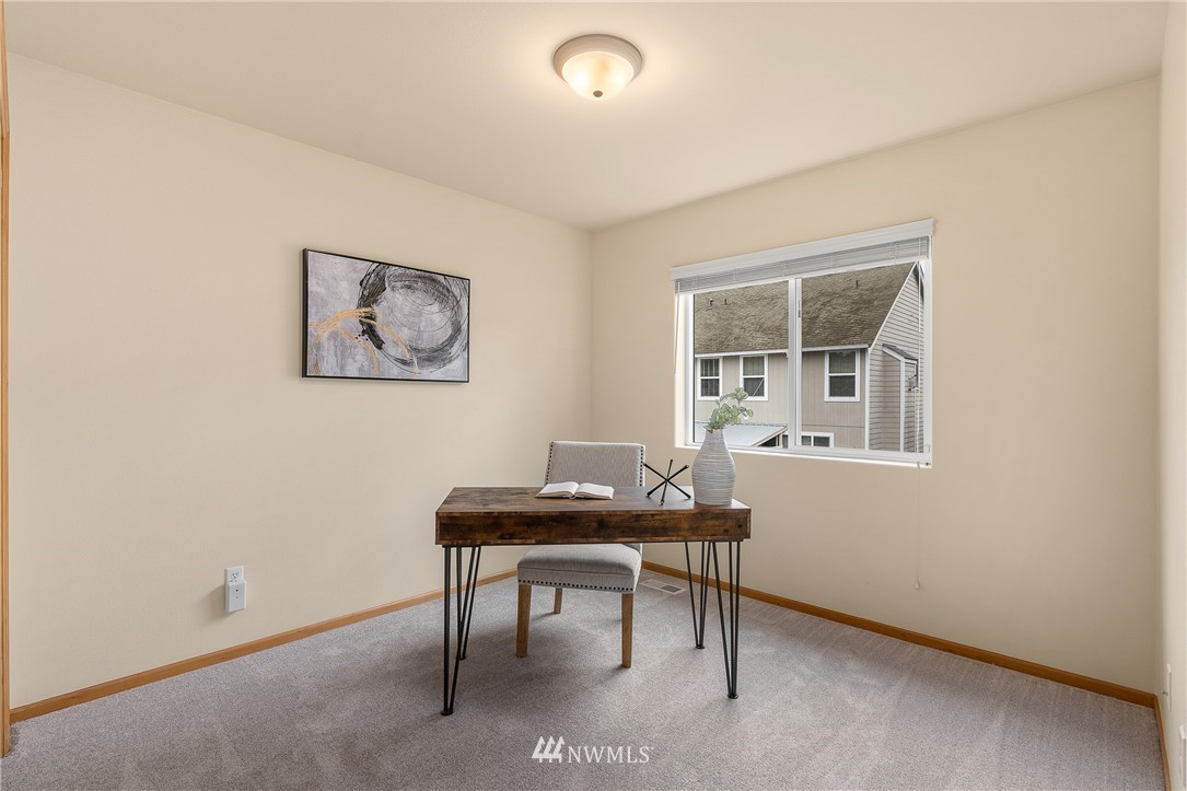 4417 Northeast 3rd Lane Renton, WA 98059 - Photo 13 of 20