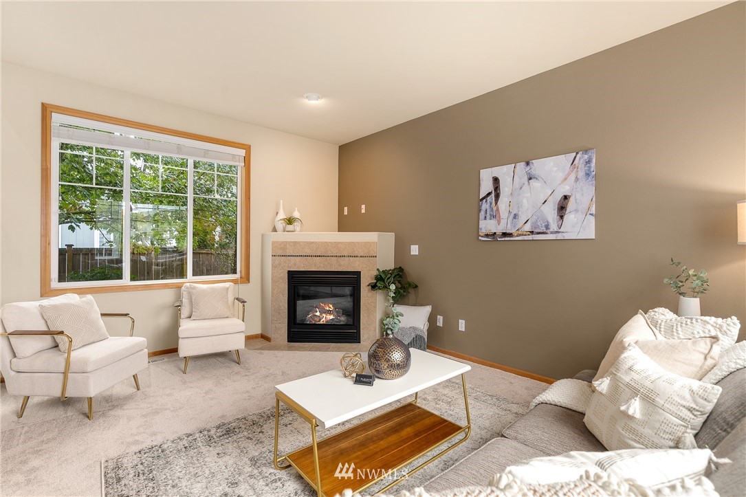 4417 Northeast 3rd Lane Renton, WA 98059 - Photo 3 of 20