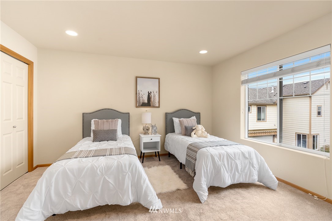 4417 Northeast 3rd Lane Renton, WA 98059 - Photo 10 of 20