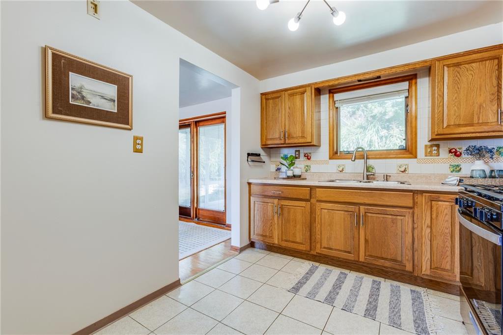 21 Newton Road Pittsburgh, PA 15221 - Photo 18 of 41 Gallery Image 18