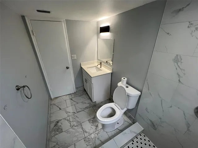 $3,200 | 6840 Pembroke Road, Unit 118, Pembroke Pines, FL 33023