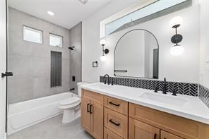 4010 Dreyfus Street Houston, TX 77021 - Photo 29 of 41 windows strategical for natural light & privacy