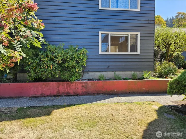 $300,000 | 901 North Forest Street, Unit 125, Bellingham, WA 98225