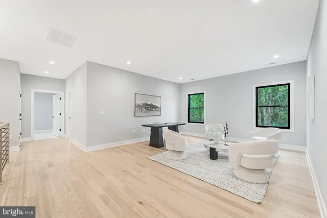 $3,499,999 | 1052 Balls Hill Road, McLean, VA 22101